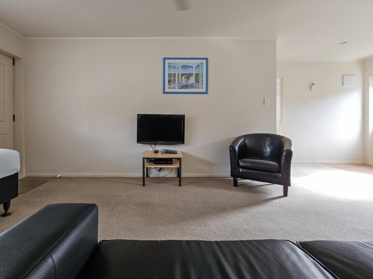 Captain Cook Motor Lodge Gisborne Buitenkant foto