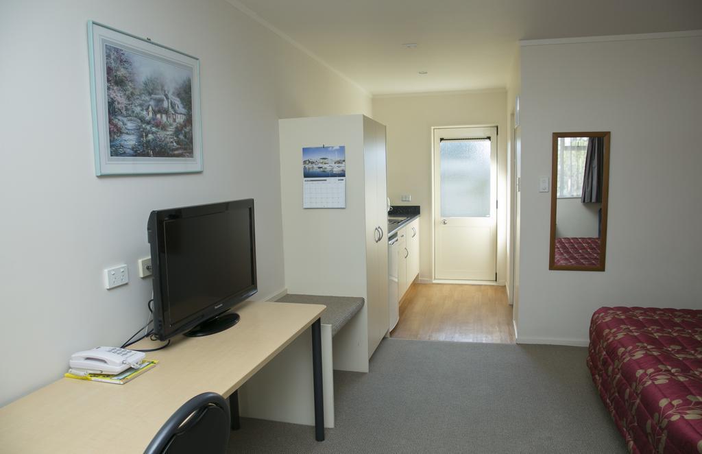 Captain Cook Motor Lodge Gisborne Buitenkant foto